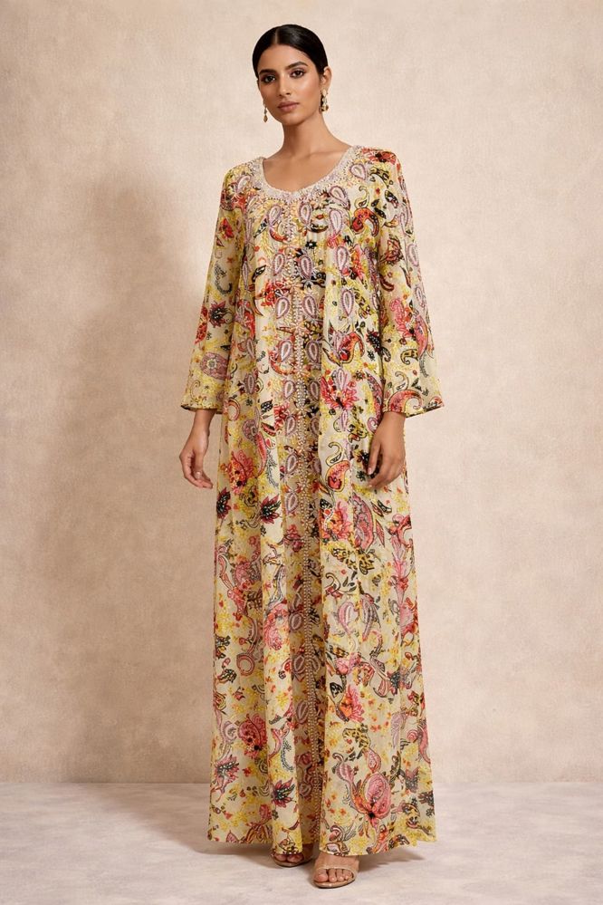 Orange chiffon galabeya with a pattern and a luxurious Emirati touch – THQ030